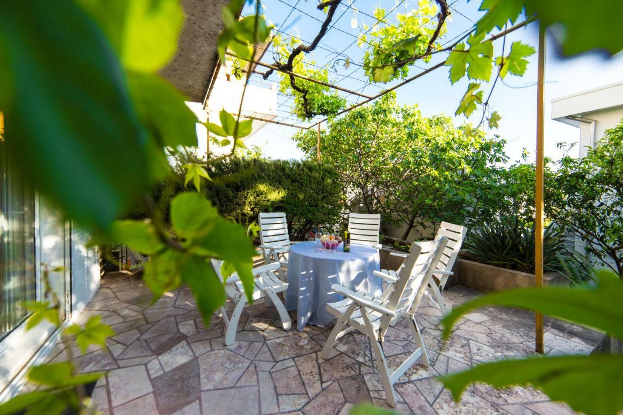 Apartment Bella Baška Voda Dış mekan fotoğraf