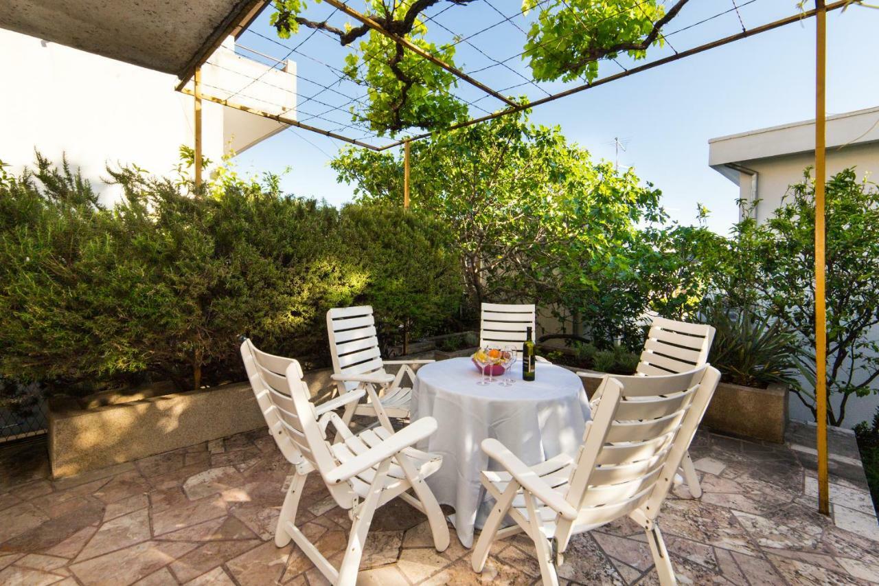 Apartment Bella Baška Voda Dış mekan fotoğraf