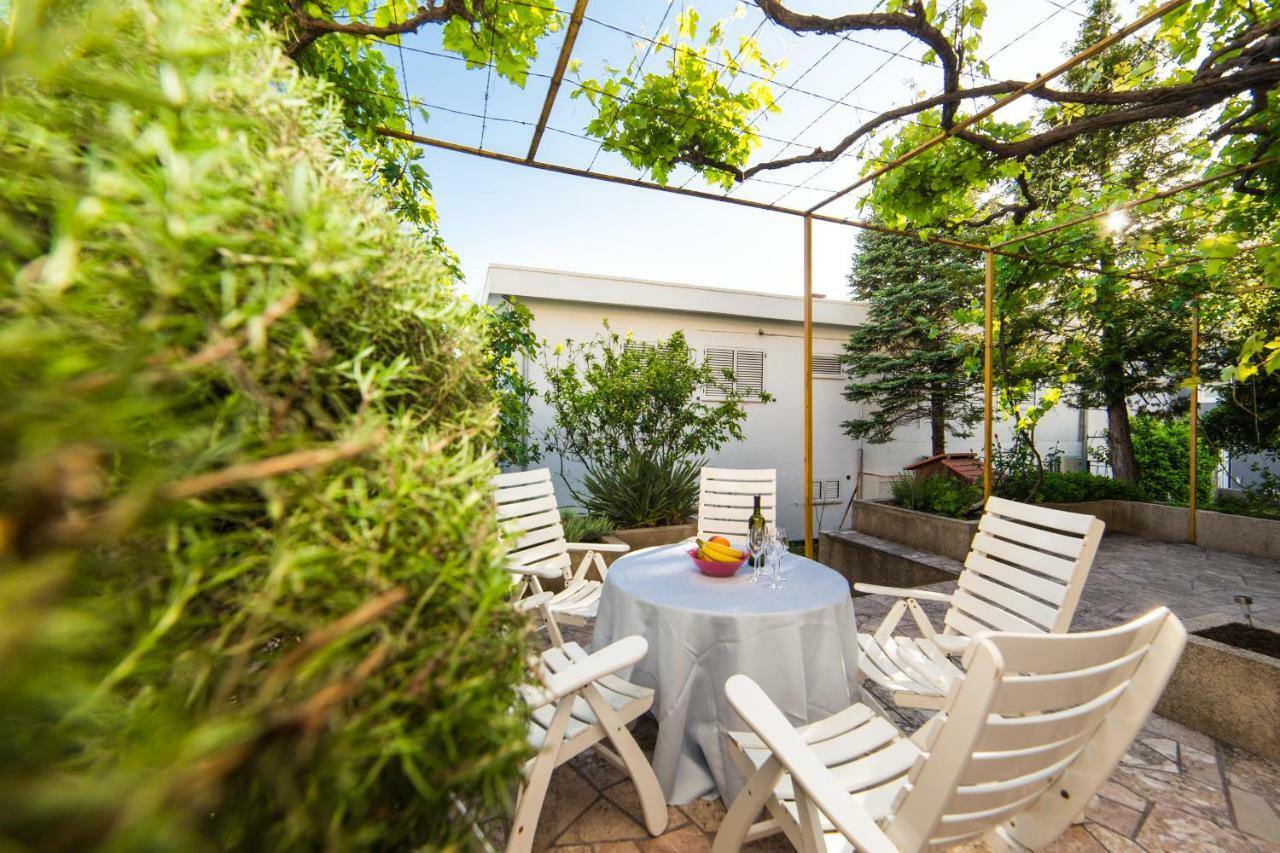 Apartment Bella Baška Voda Dış mekan fotoğraf